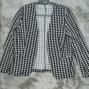 Women’s Blazer (new without tags)
